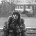 How to dress like Francoise Hardy